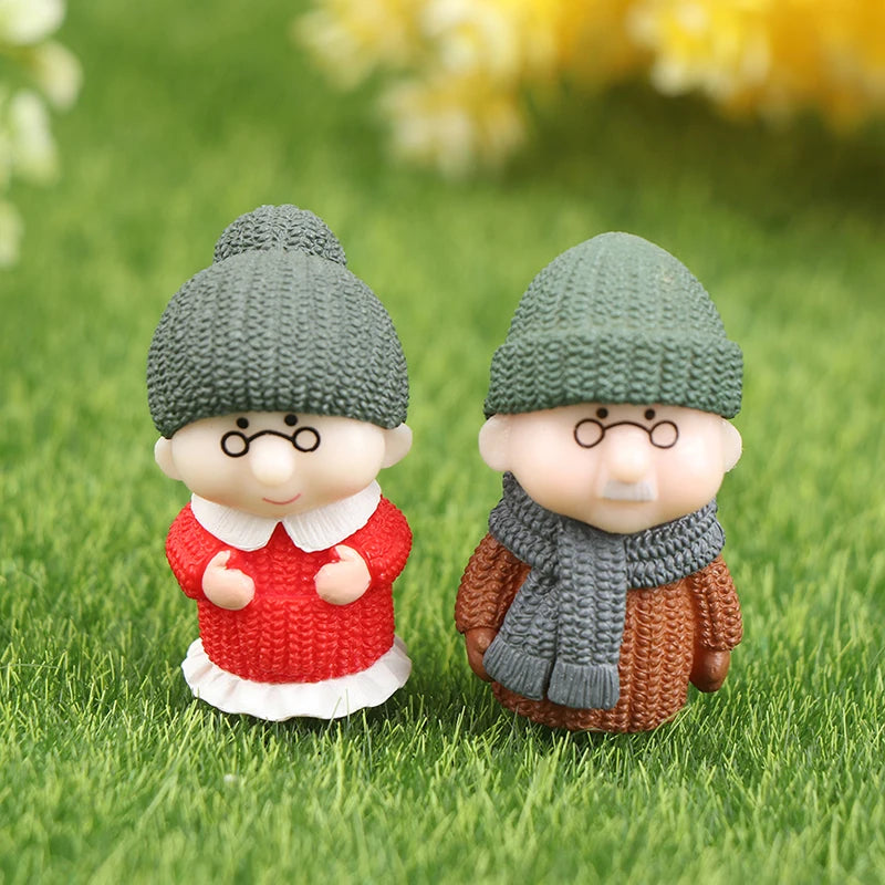 1Set Mini Cute Figurines Miniature Couple Accessories For Lover Wedding Gift Miniature Landscape Ornaments Doll House Decoration - Lovaki